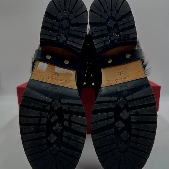 VALENTINO ROCKSTUD Winter Ankle Boots WOMENS SZ 8.5 - Picture 15 of 16